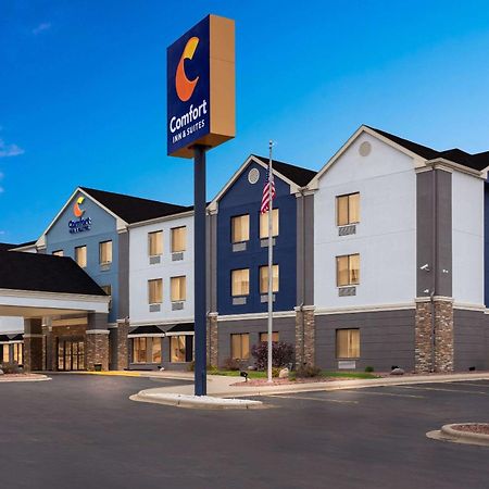 Comfort Inn & Suites Kenosha-Pleasant Prairie Bagian luar foto
