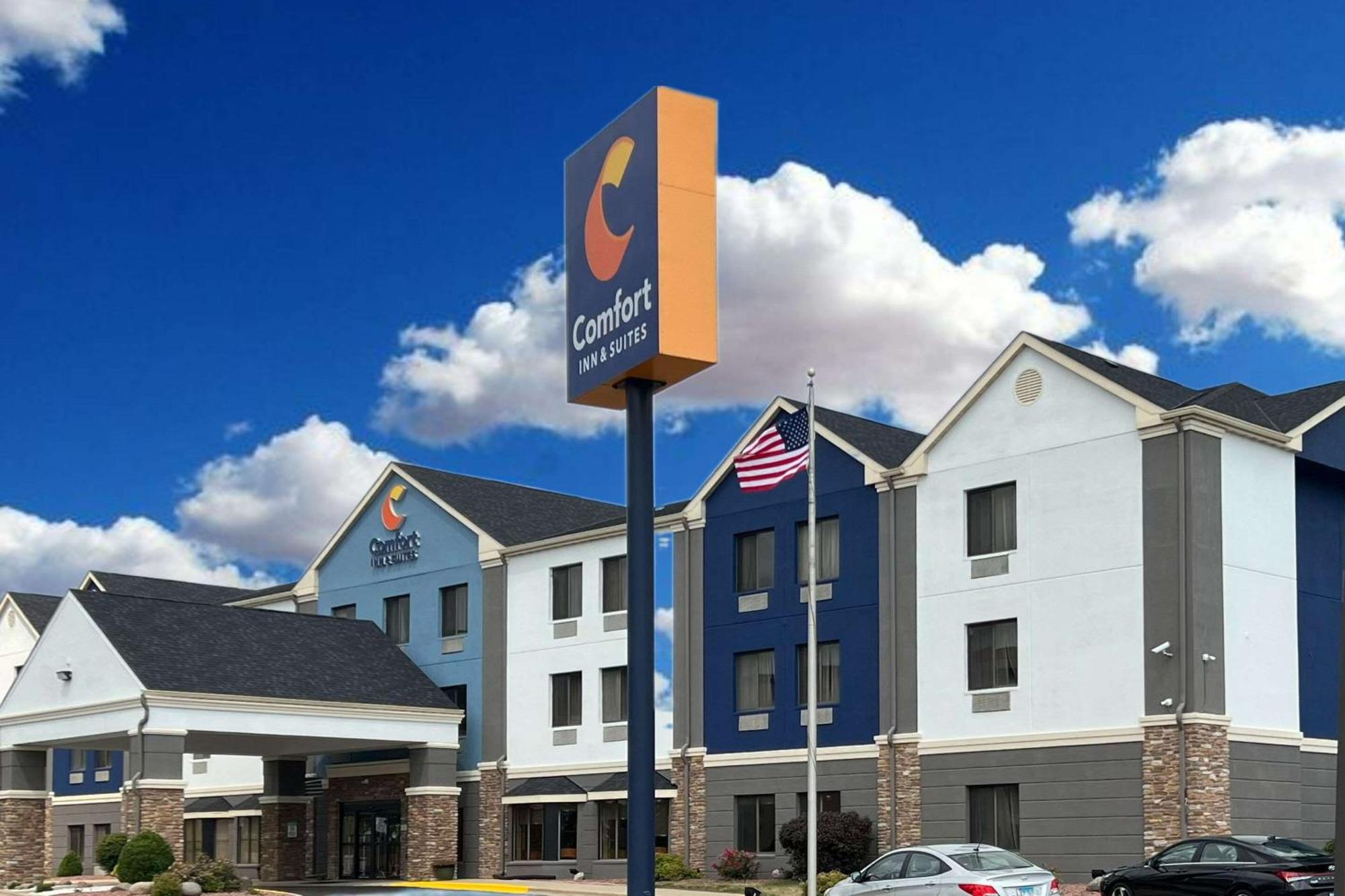 Comfort Inn & Suites Kenosha-Pleasant Prairie Bagian luar foto