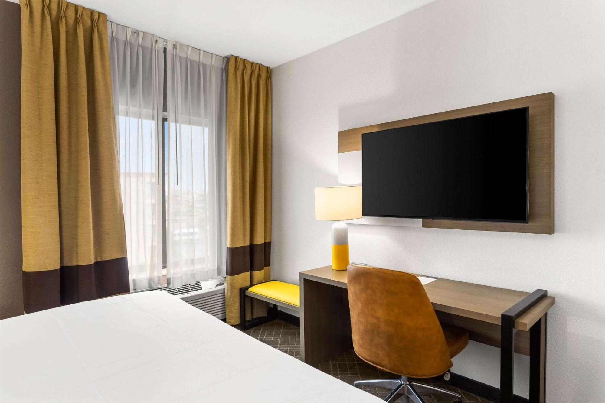 Comfort Inn & Suites Kenosha-Pleasant Prairie Bagian luar foto